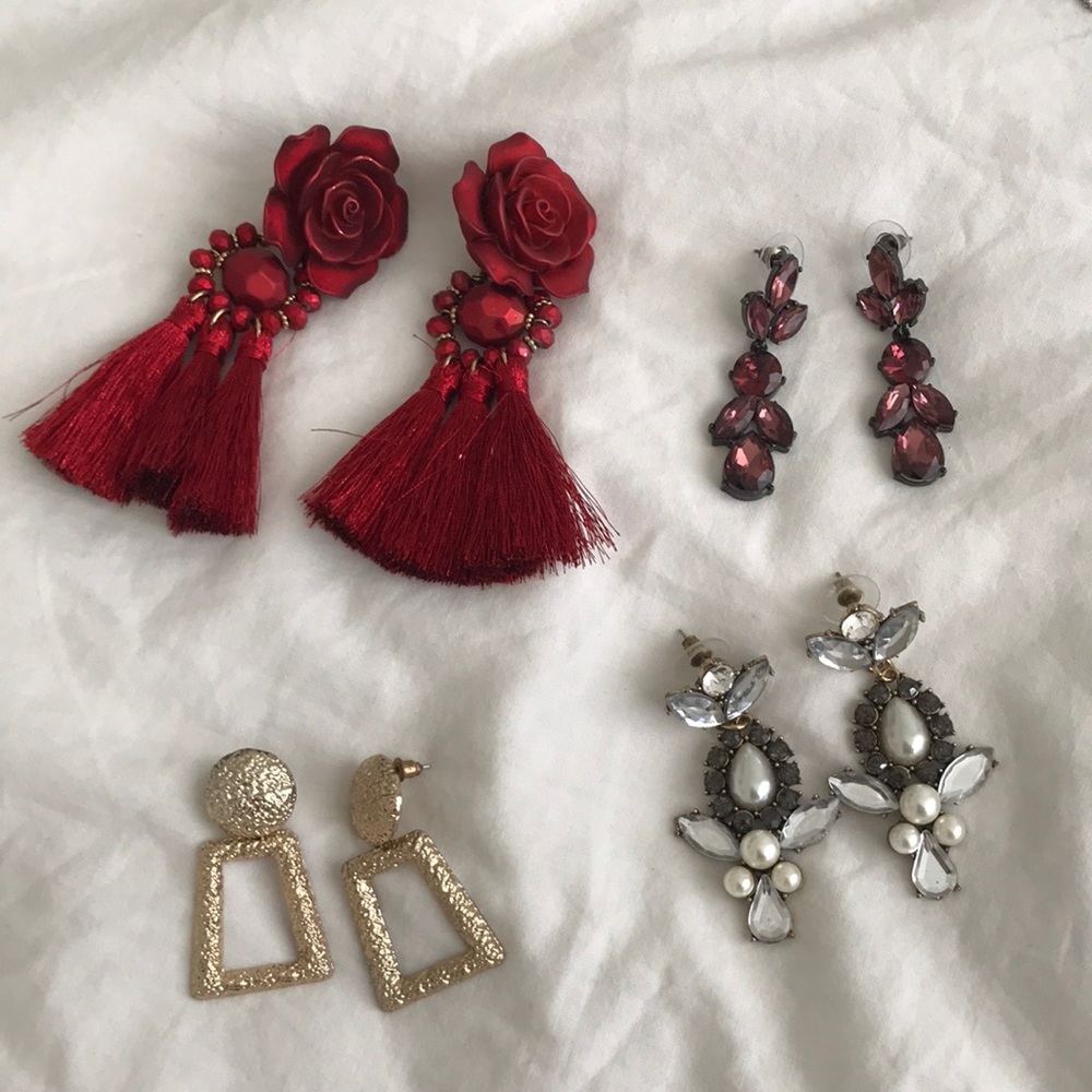 Bundle of 4 statement earrings